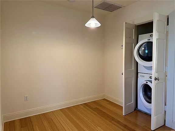 4th image of 5607 Prytania St APT G