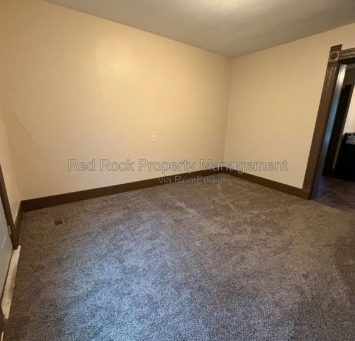 1 bed, 1.0 bath, $850 — Photo 3