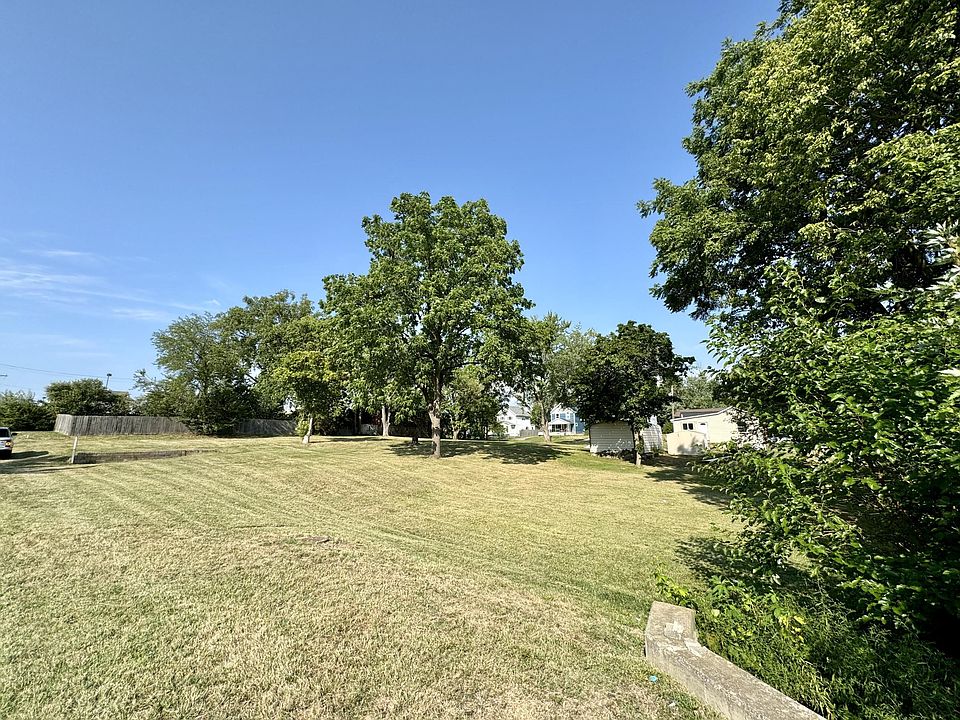 2nd image of 224 Grener Ave