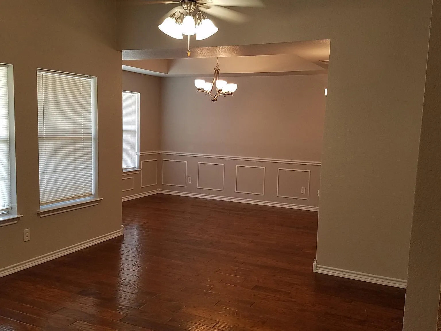 4 bed, 1900 sqft, $1,995 — Photo 2