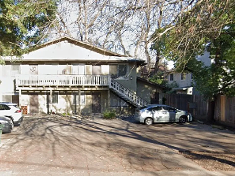 415 Maple St #A-D