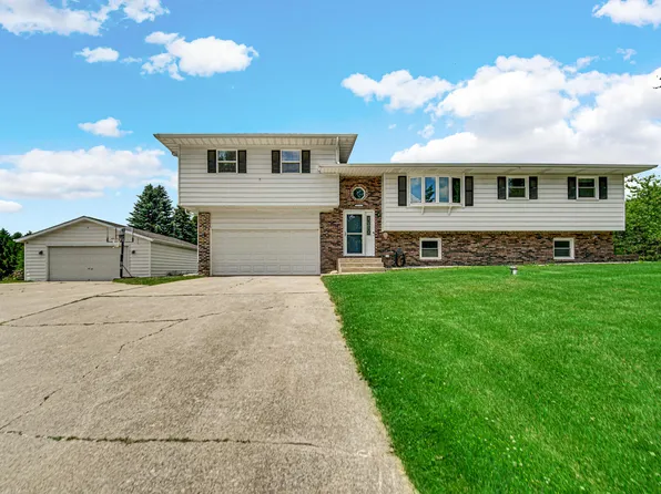 406 Northfield Ln, Valparaiso, IN 46383