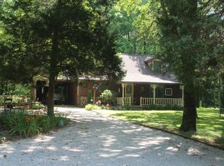 1750 Romaine Rd, New Harmony, IN 47631