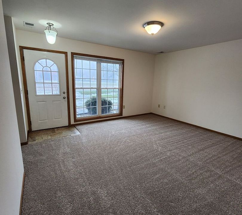 Westbrook Townhomes 6315 52nd St Kenosha WI Zillow