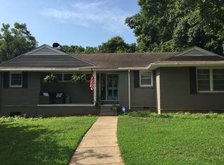 1022 James Pl, Raleigh, NC 27605