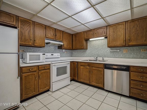 5th image of 475 Plum Creek Dr APT 203