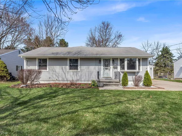 811 Tarry Ln, Amherst, OH 44001
