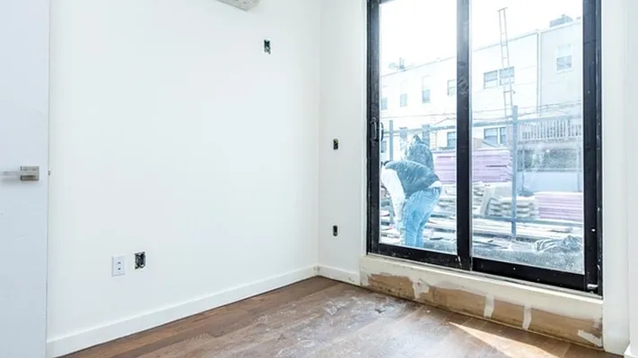 Rented by Nooklyn NYC LLC | media 32