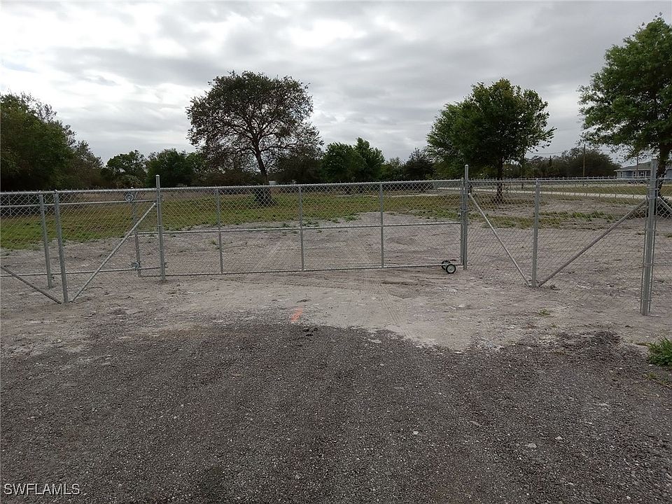 1st image of 200 Bald Cypress Ave