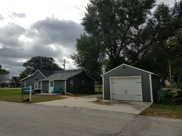 23946 Cleveland St, Fort Dodge, IA 50501