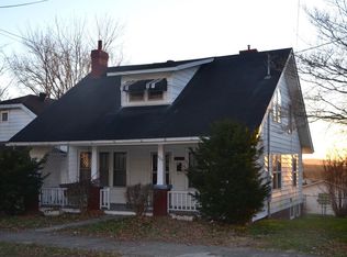 424 Broadway St, Irvine, KY 40336