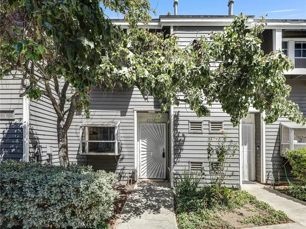 25505 Pine Creek Ln, Wilmington, CA 90744