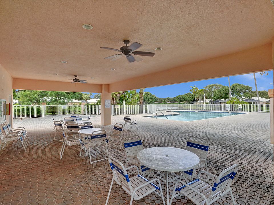 1st image of 4202 Ridgewood Court