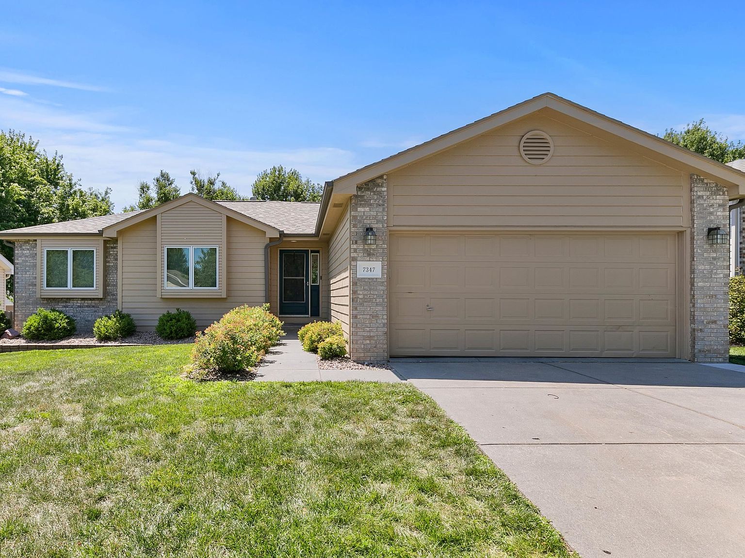7347 S 18th St, Lincoln, NE 68512 | Zillow