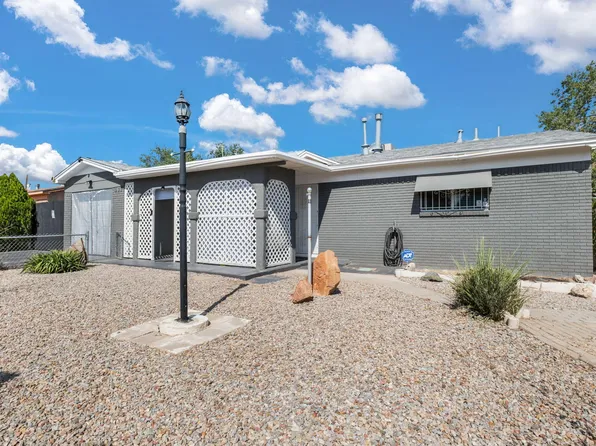 538 Estancia Dr NW, Albuquerque, NM 87105