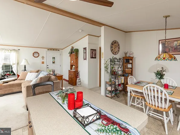 19 Mayfair Ln, Lewes, DE 19958