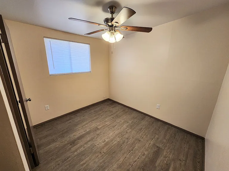 1401-1407 Aspen Dr — Photo 11