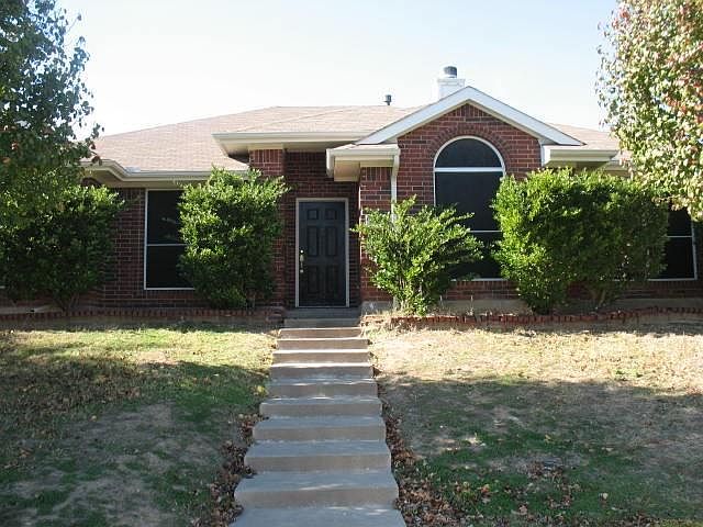 1st image of 1557 Warwick Dr