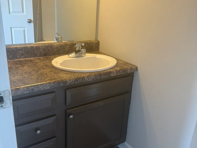703 Casey Ln — Photo 11