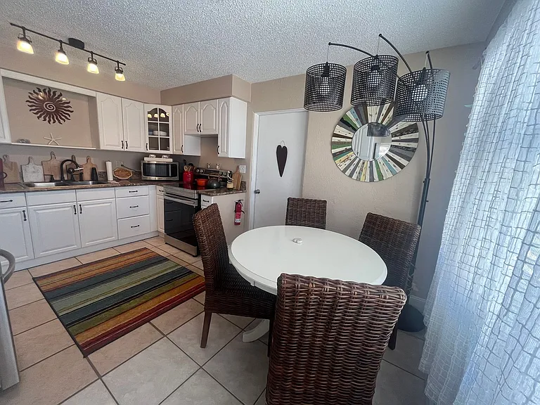 23 San Jose Dr — Photo 9