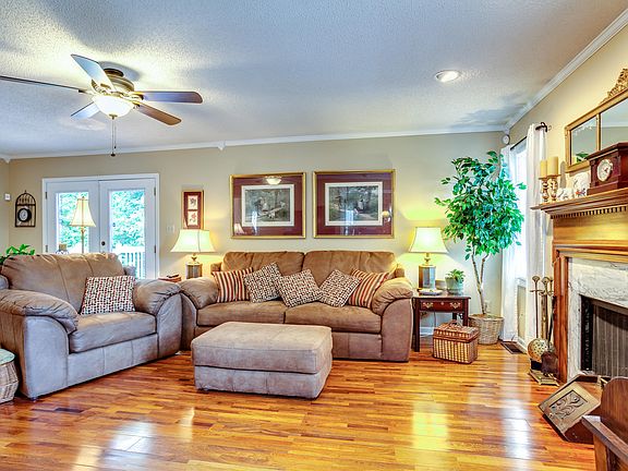 5th image of 8513 Cambridge Woods Ln