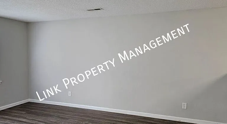 1640 Keeble St — Photo 3