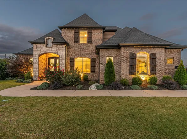 940 Via Firenze Ave, Springdale, AR 72762