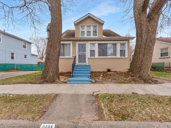 8285 Jackson Ave, Warren, MI 48089