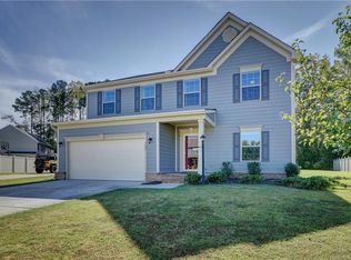 105 Freedom Ln, Suffolk, VA 23434