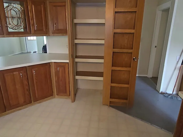 203 Iowa St — Photo 6