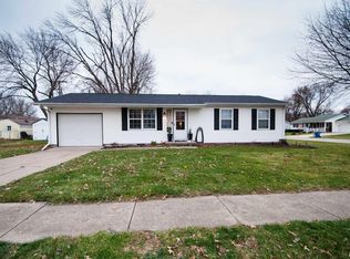 563 W Price St, Eldridge, IA