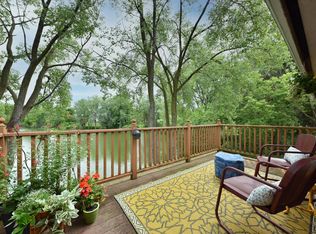 502 Laurel Lake Rd APT 8, Mequon, WI 53092