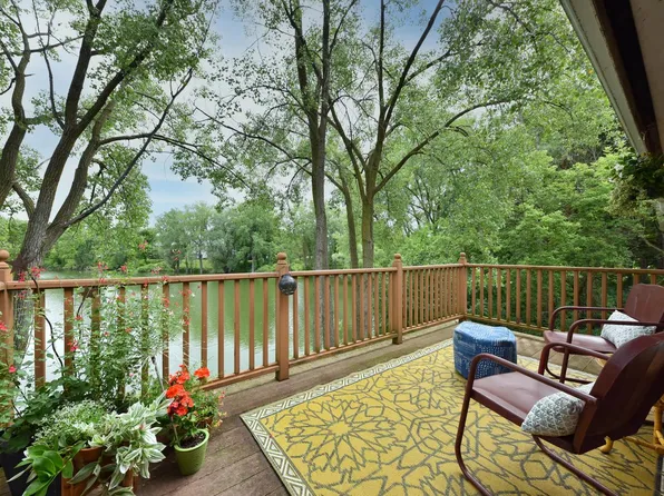 502 Laurel Lake ROAD #8, Thiensville, WI 53092