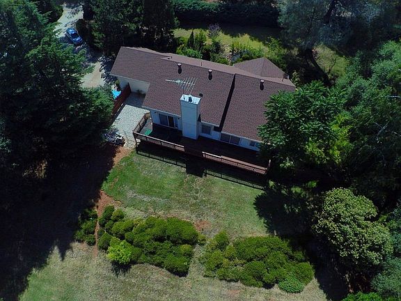 5th image of 10881 Red Ln