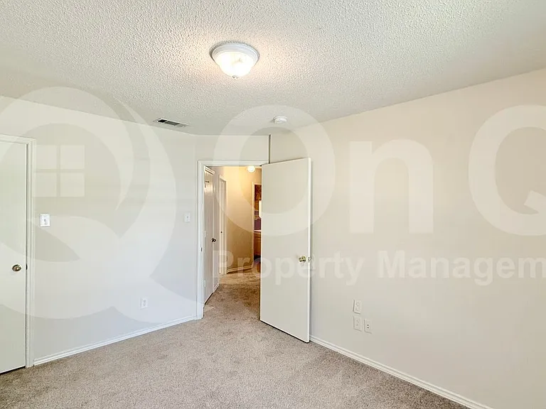 8001 Mourning Dove Dr — Photo 18
