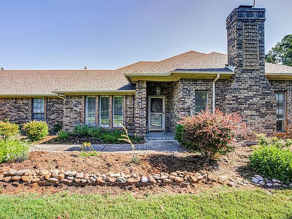3rd image of 144 Jellico Cir