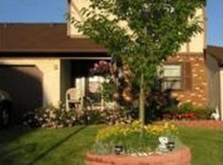 2 Chesterfield Way, Sayreville, NJ 08872