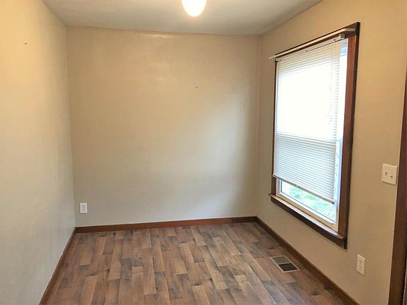 5th image of 226 Texas Ave