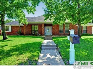 2105 Joni Cir, Sherman, TX 75092