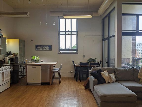 5th image of 1513 N Western Ave #306A