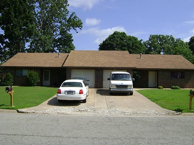 3505 - 3507 W Beechwood Dr_04062016