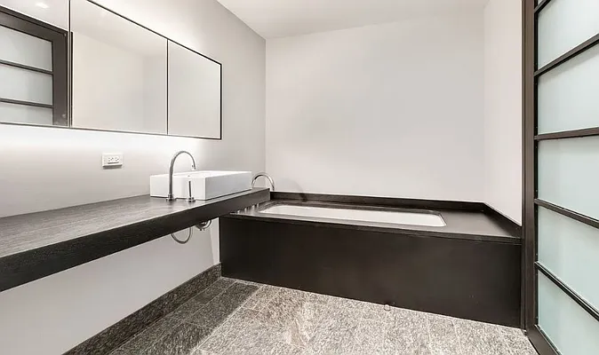 Rented by Kian Realty | media 12