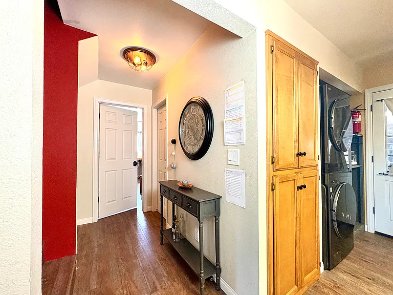 24573 Altdorf Dr — Photo 10