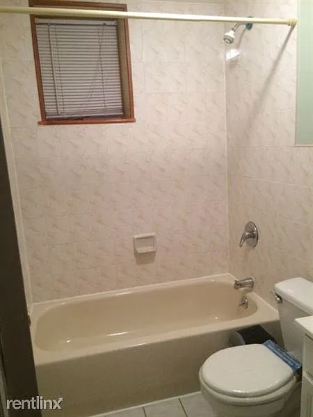 1122 Herkimer Street Bathroom