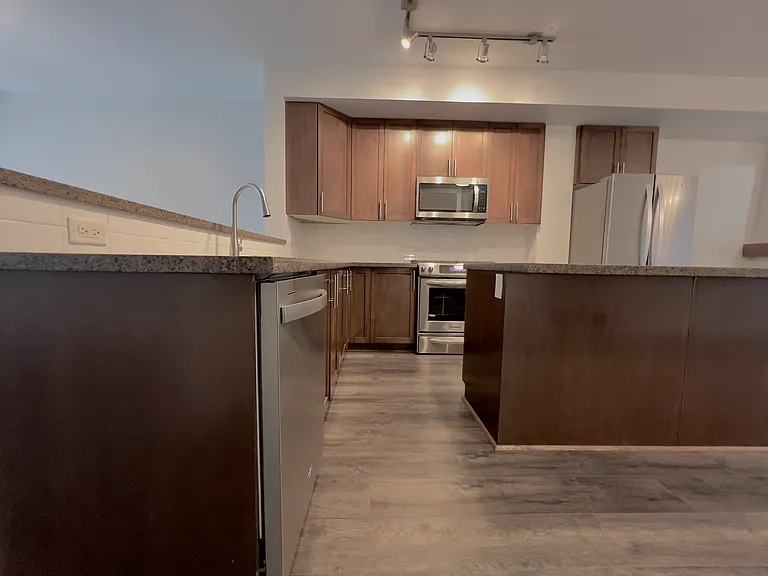 21661 88th Ave #13 — Photo 3