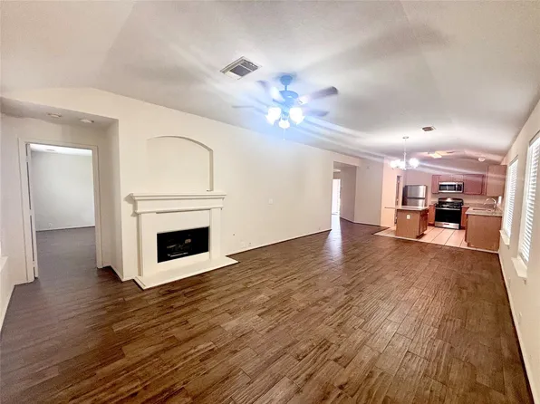 14918 Sugar Mist Ln, Sugar Land, TX 77498