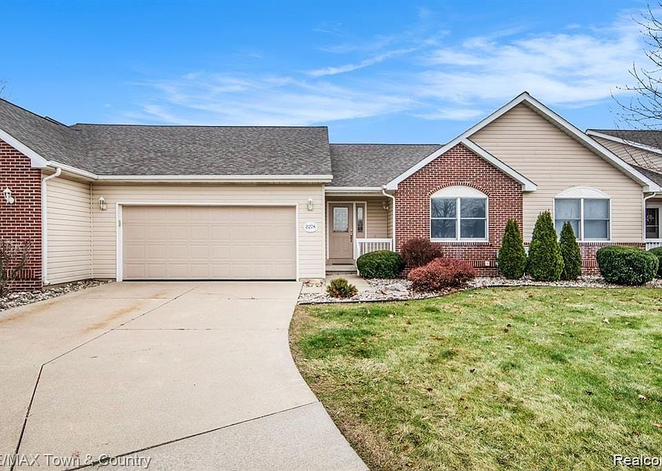 1st image of 2278 Rosewood Ct