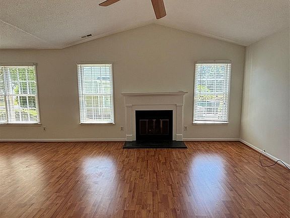 4th image of 10910 Winterbourne Ct