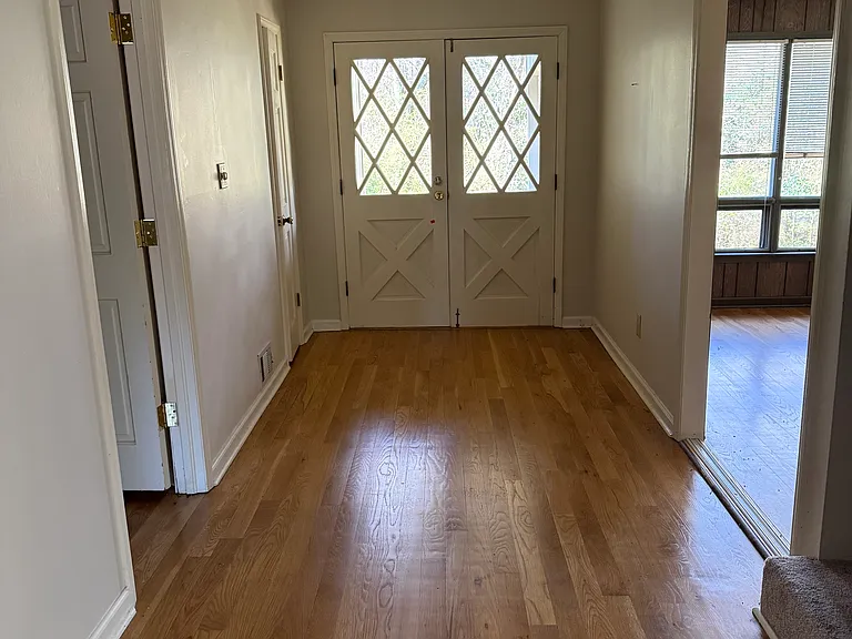 803 Captain Kell Dr — Photo 5