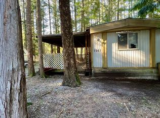 1561 Frontier Valley Ln, Maple Falls, WA 98266